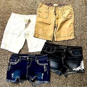 4 pair Maurices shorts in size 9/10.